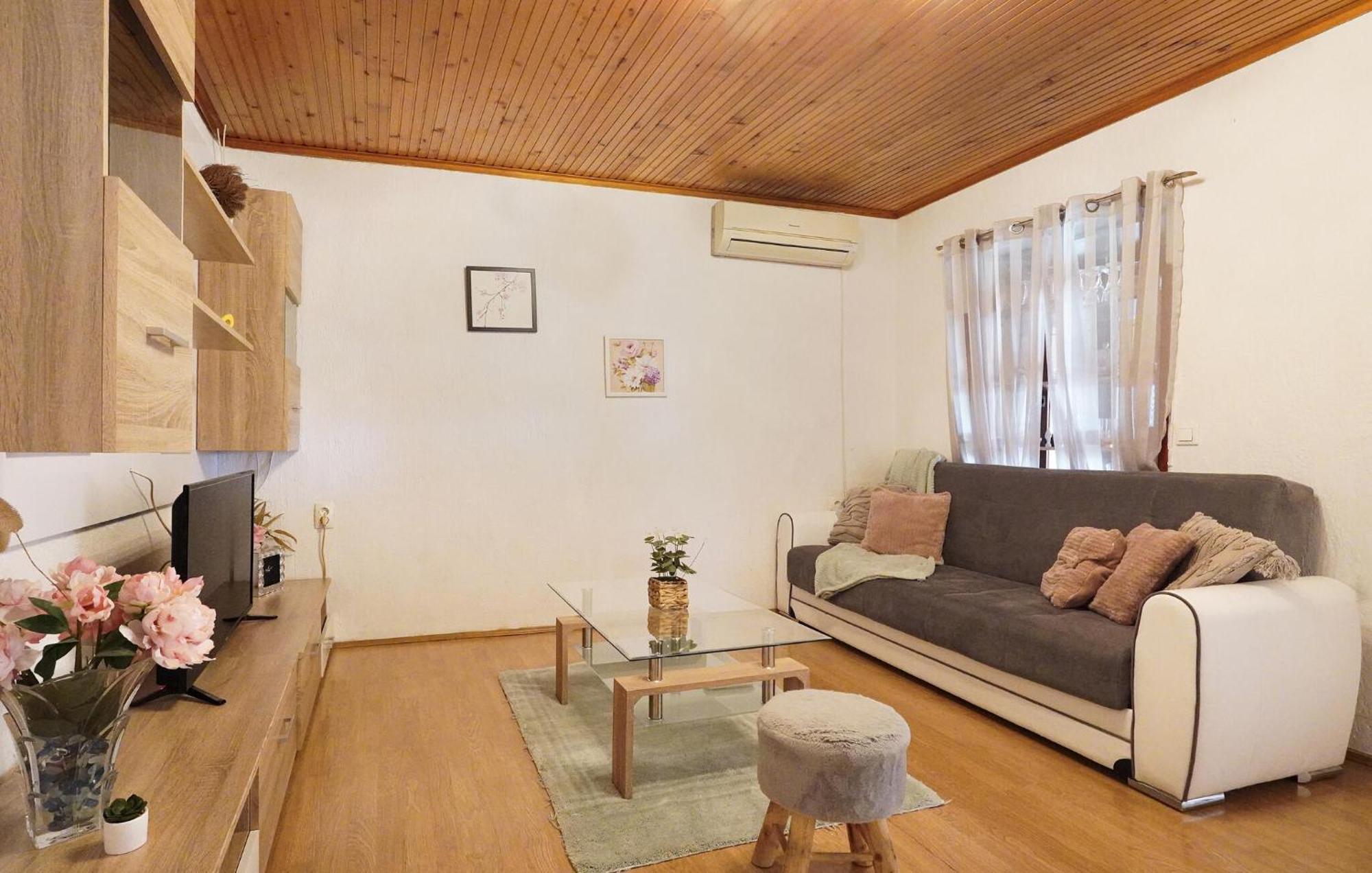 Awesome Apartment In Lovran With House Sea View Exterior foto